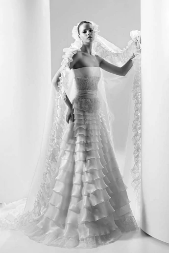 VALENTINO 326 DANAE